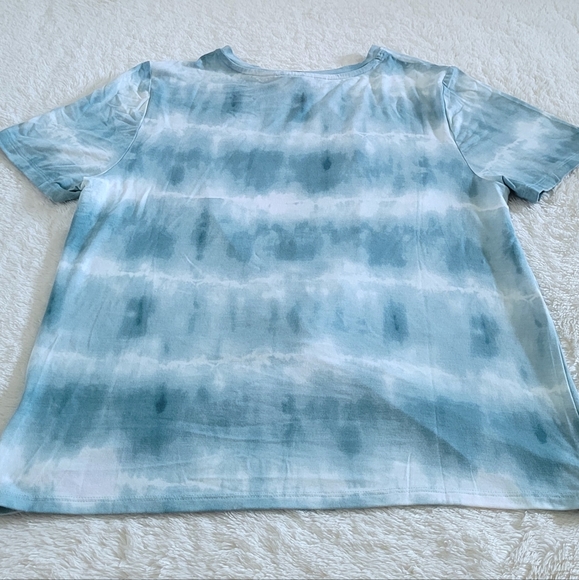 Ease of Motion Tie Dye☮️ Tee👕 - NWOT - Picture 10 of 10